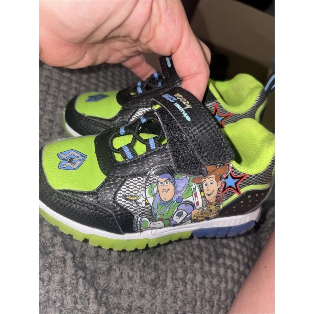 Toy Story Shoes Buzz And Woody Light Up Size 9 Kids GREAT condition Toy Story 4